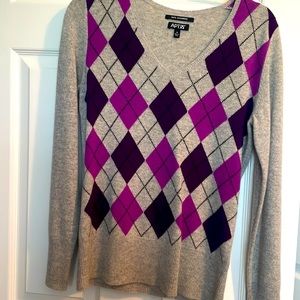 100% cashmere sweater